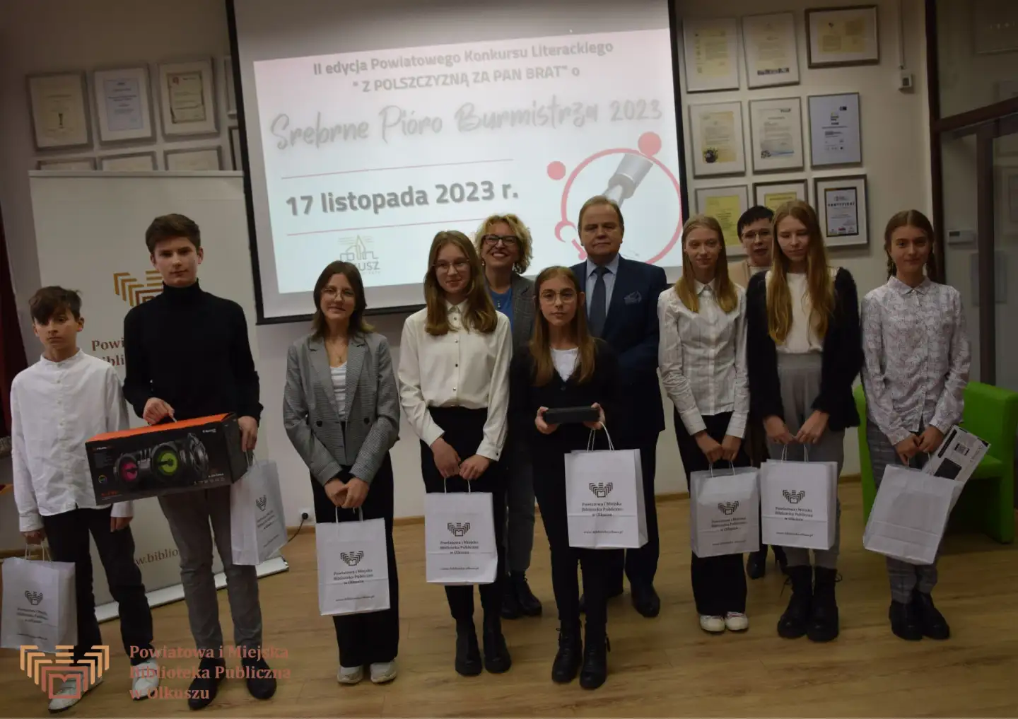 II EDYCJA POWIATOWEGO KONKURSU LITERACKIEGO „Z POLSZCZYZNĄ ZA PAN BRAT” O SREBRNE PIÓRO BURMISTRZA MIASTA i GMINY OLKUSZ W OLKUSKIEJ BIBLIOTECE